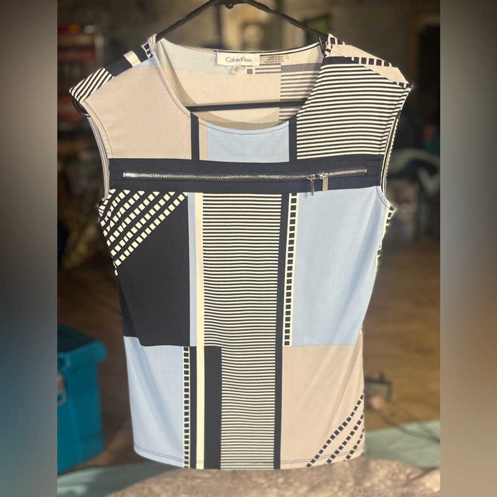 Calvin Klein Geometric Patchwork Sleeveless Top Size XS Gray Blue Sleeveless